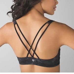 Lululemon Free to Be Bra